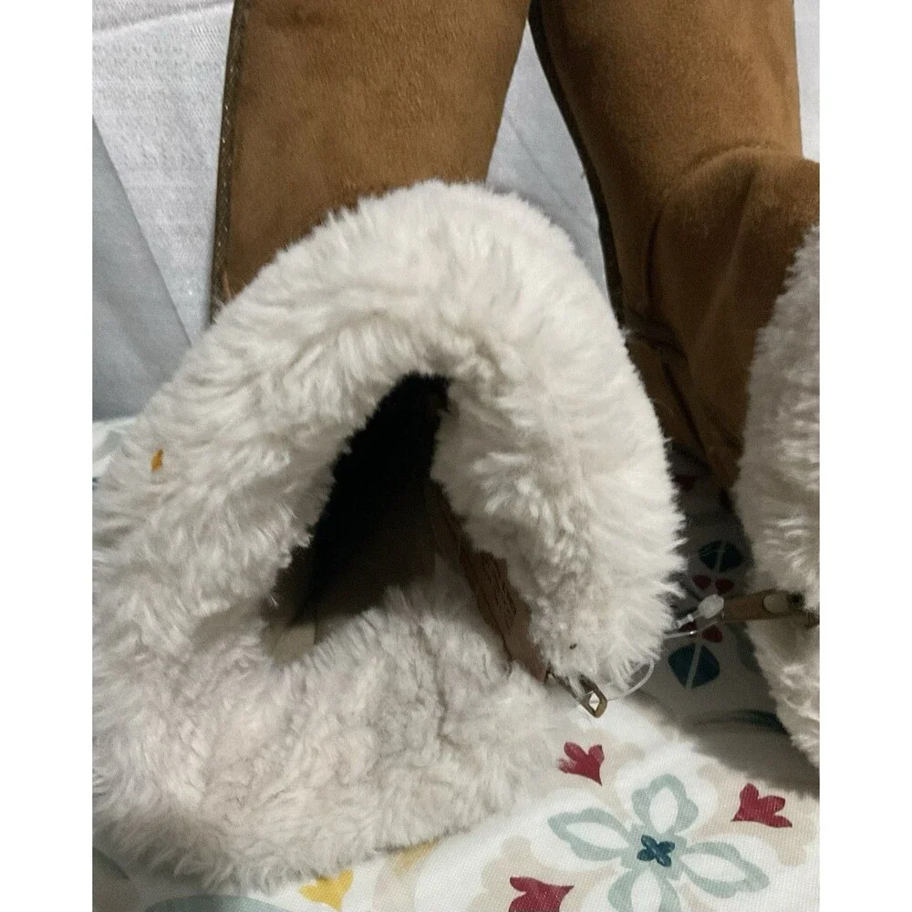 kohl's boots -SO color  Tan Girls Zipper  and decorative  bows Size 3 ,